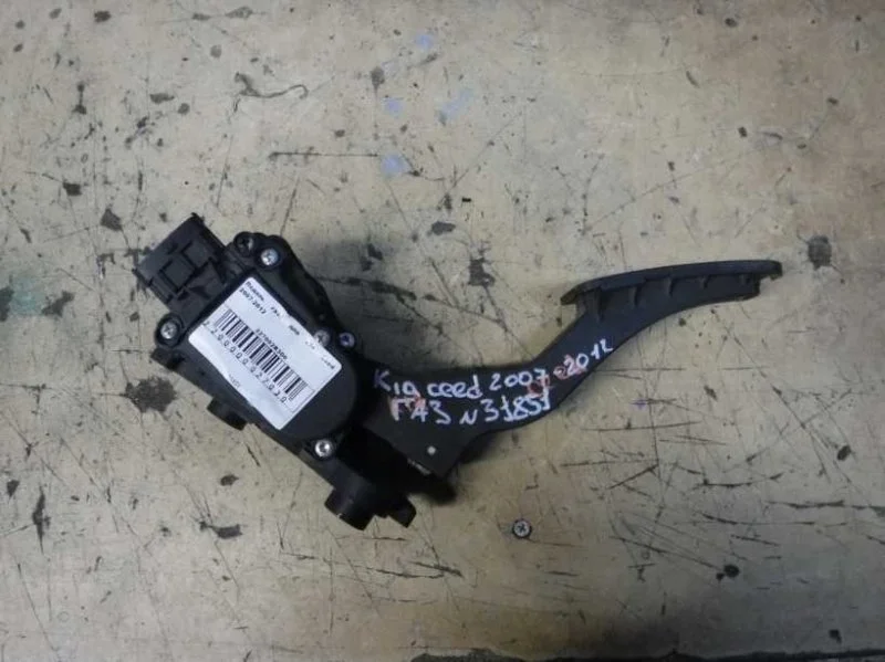 Педаль газа Kia Ceed