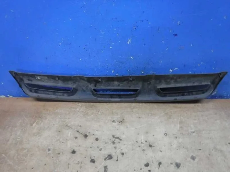 Накладка бампера передняя Hyundai Santa Fe