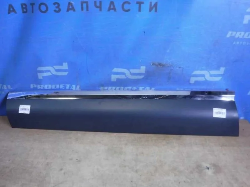 Накладка двери передняя левая Volkswagen Touareg