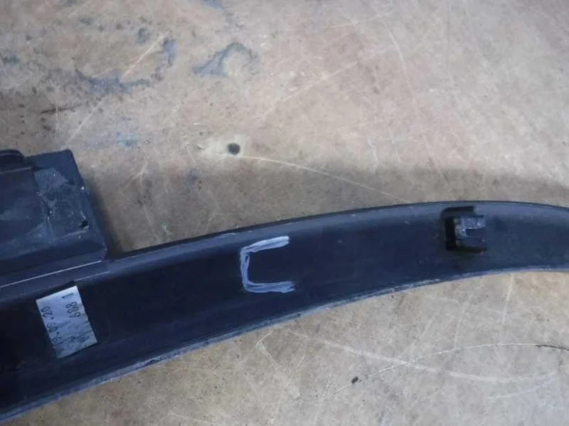 Накладка крыла передняя левая Skoda Kodiaq