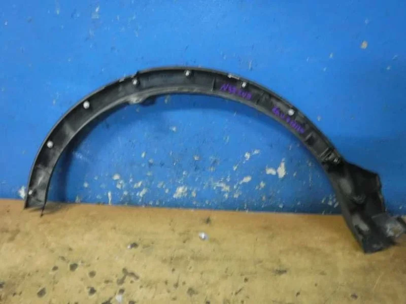 Накладка крыла задняя левая Toyota RAV4