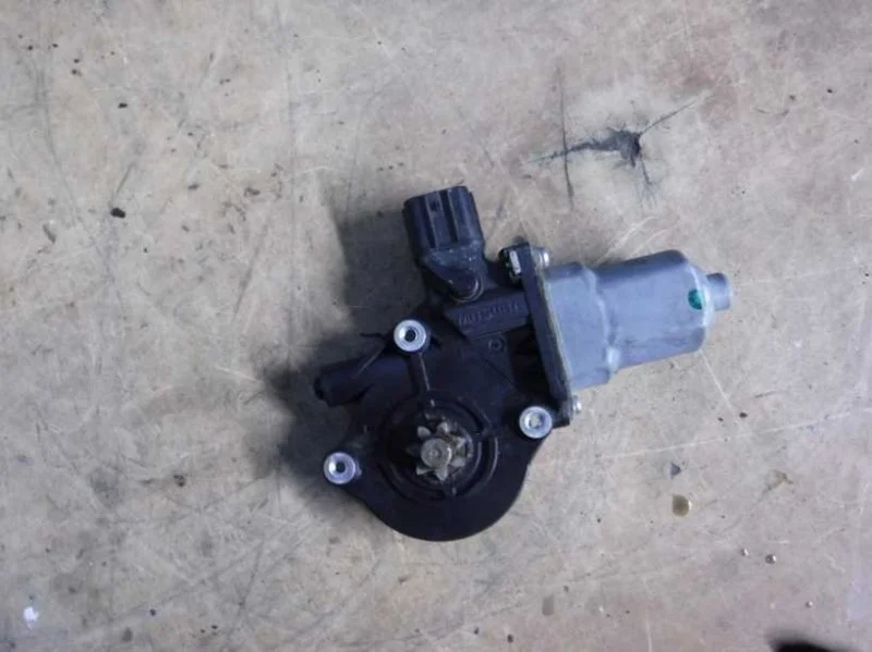 Моторчик стеклоподъемника Mitsubishi ASX