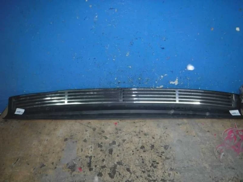 Накладка бампера задняя Lexus LX