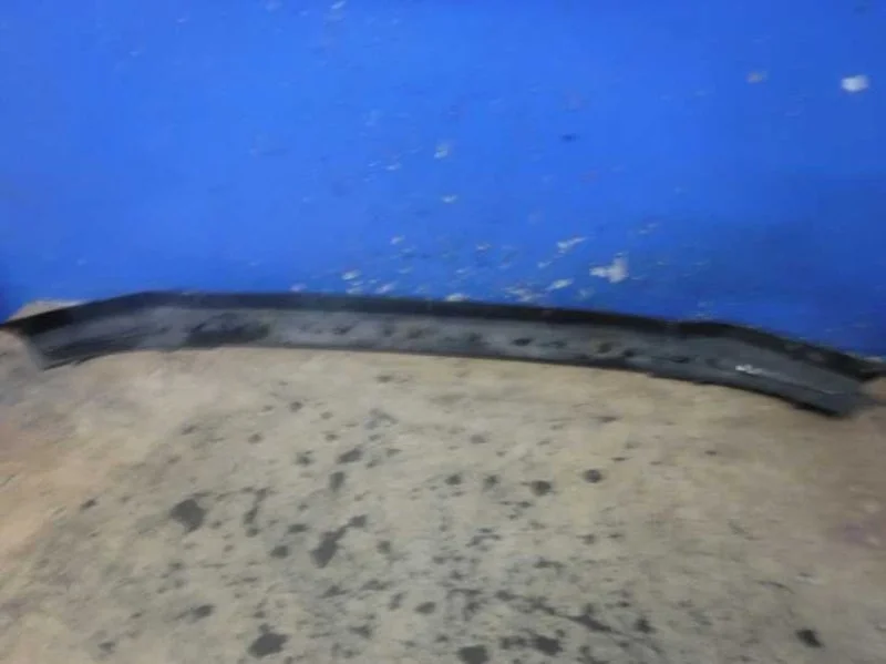 Накладка бампера передняя Toyota RAV4