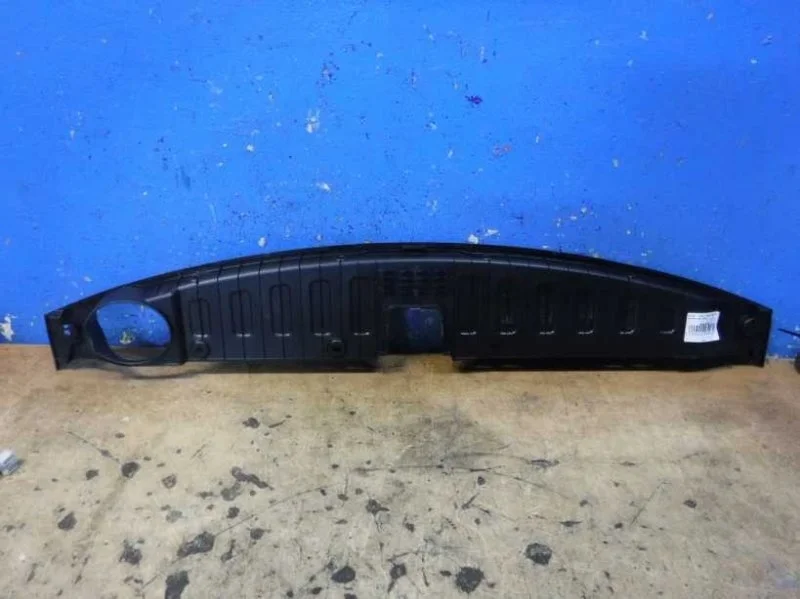 Кожух замка капота Kia Sorento XM