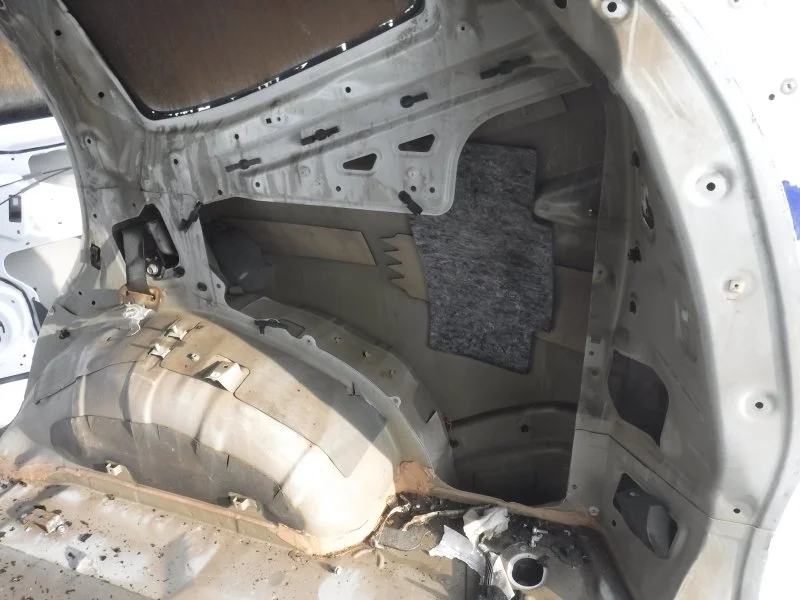 Крыло заднее правое Mitsubishi Pajero Sport 3