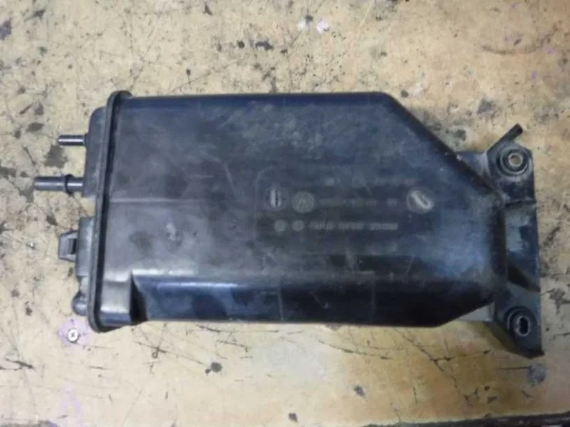 Абсорбер (фильтр угольный) Volkswagen Passat B6