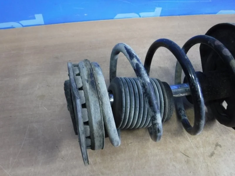 Амортизатор передний Renault Fluence