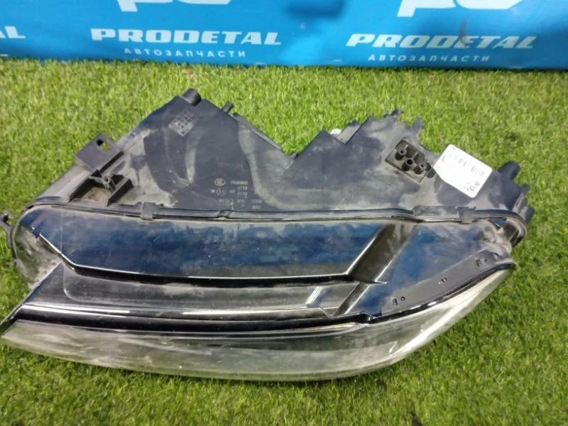 Блок фара передний левый Volkswagen Tiguan 2017+