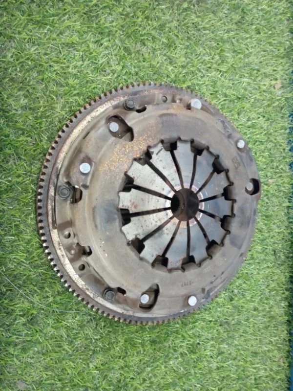 Корзина сцепления Volkswagen Golf 5 ХЭТЧБЕК