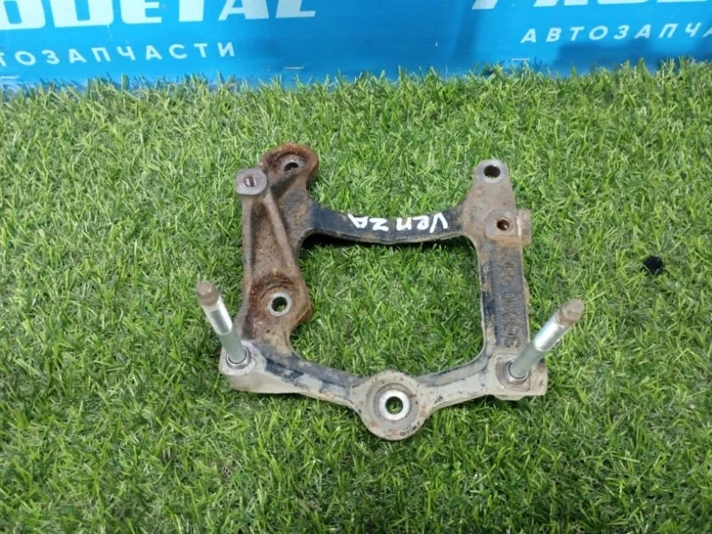 Кронштейн кондиционера Toyota Venza 1AR-FE