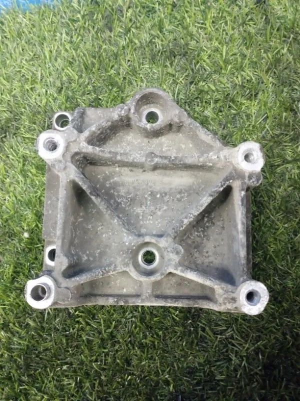 Кронштейн кондиционера Peugeot 307 2001-2008