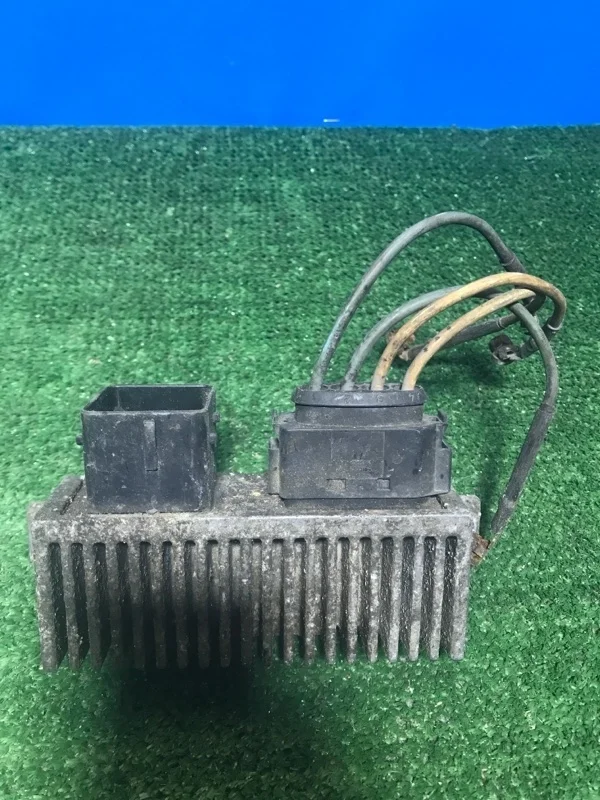 Реле свечей накала Renault Megane 3 2011