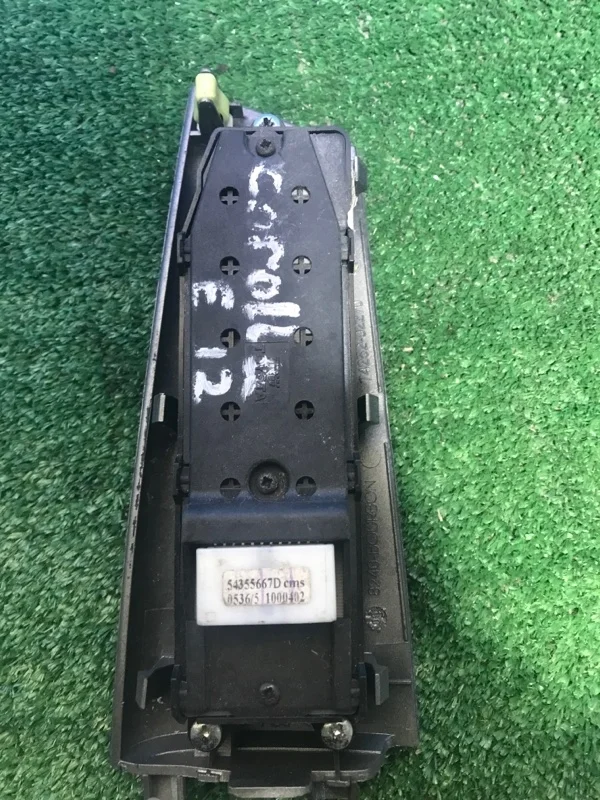 Блок управления стеклоподъемниками Toyota Corolla