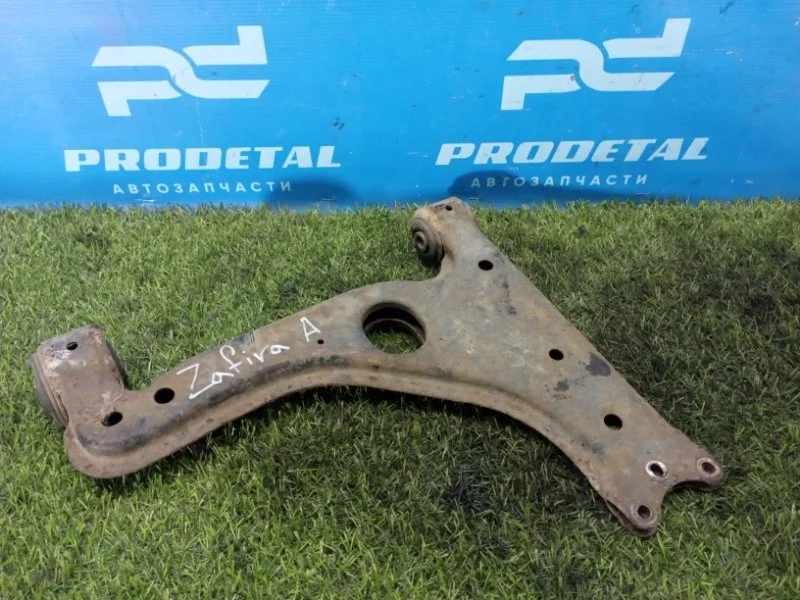 Рычаг передний правый Opel Zafira A 1.8 Z18XE