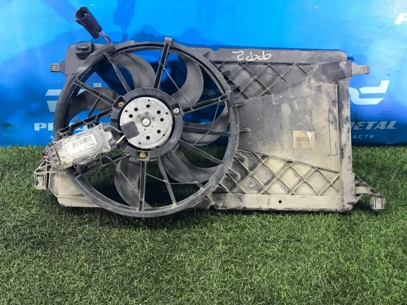 Диффузор вентилятора Ford Focus 2 2005-2011