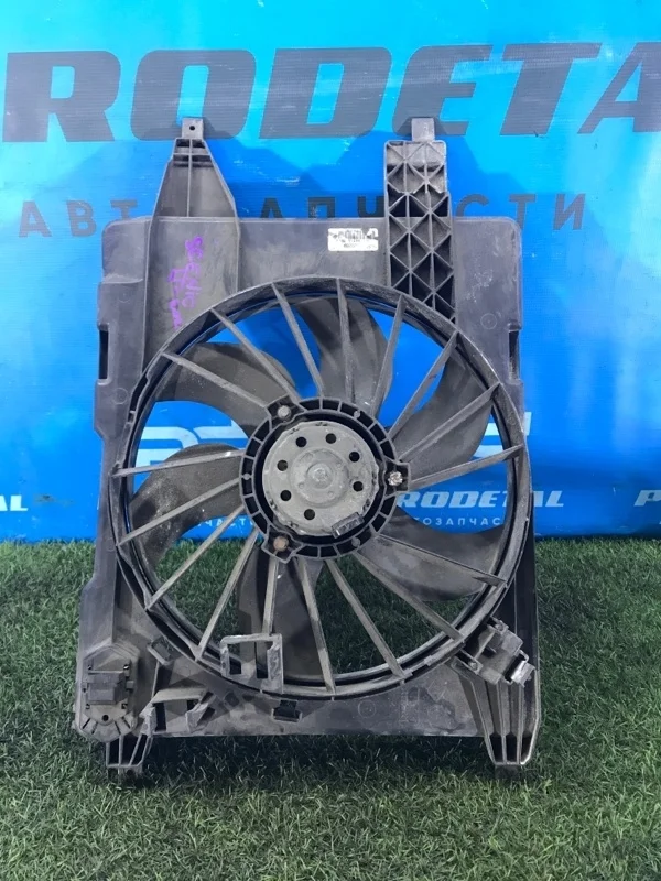 Диффузор вентилятора Renault Scenic 2 2003-2009
