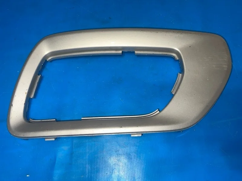 Рамка птф передняя правая Volvo XC70 2007-2016