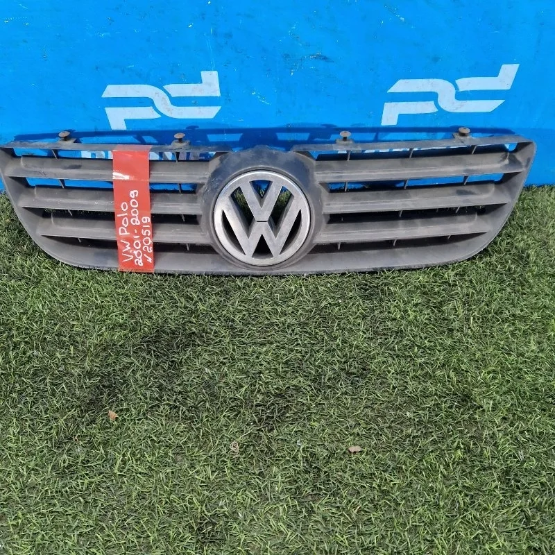 Решетка в бампер Volkswagen Polo