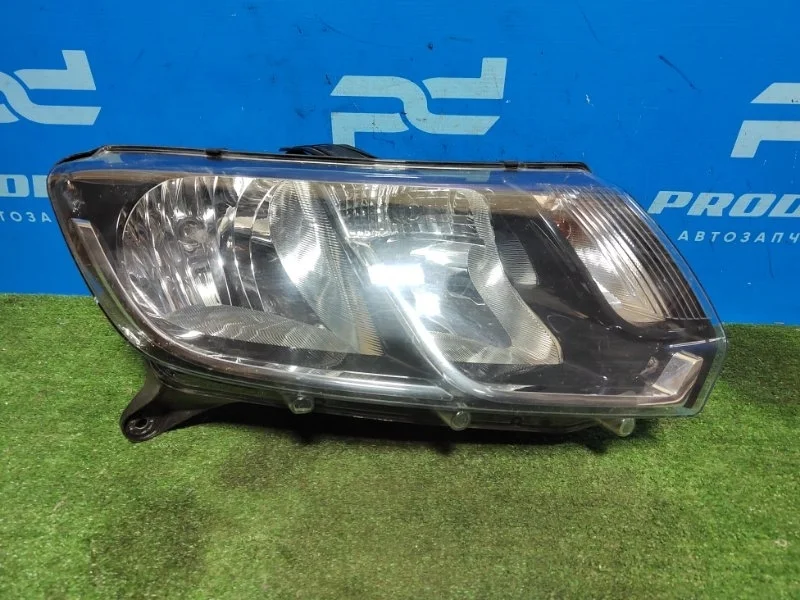 Решетка в бампер правая Skoda Octavia A7 2013-2020