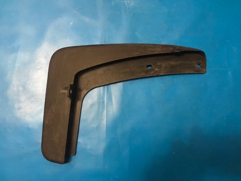 Брызговик задний левый Mitsubishi ASX 2010+