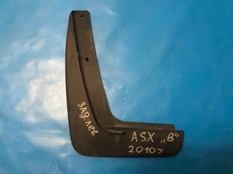 Брызговик задний левый Mitsubishi ASX 2010+