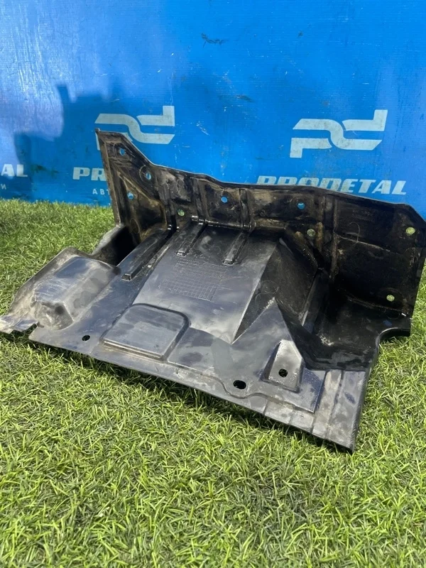 Пыльник двигателя правый Mitsubishi ASX 2010+