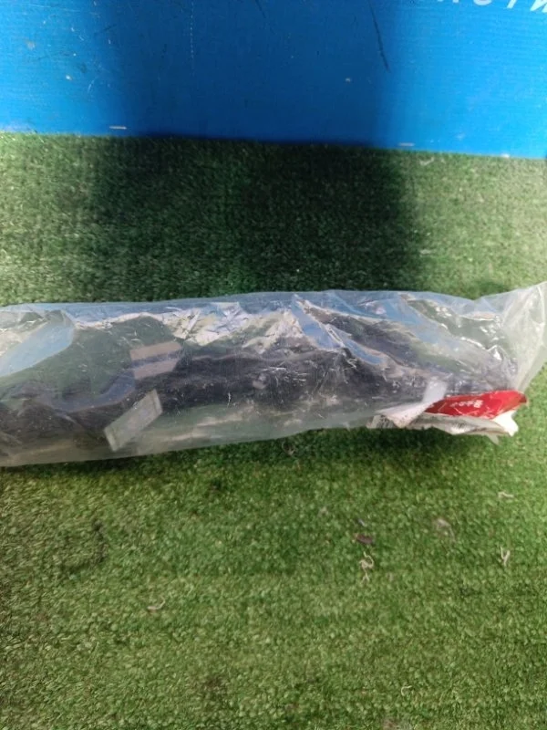 Кронштейн бампера передний правый Kia Sportage