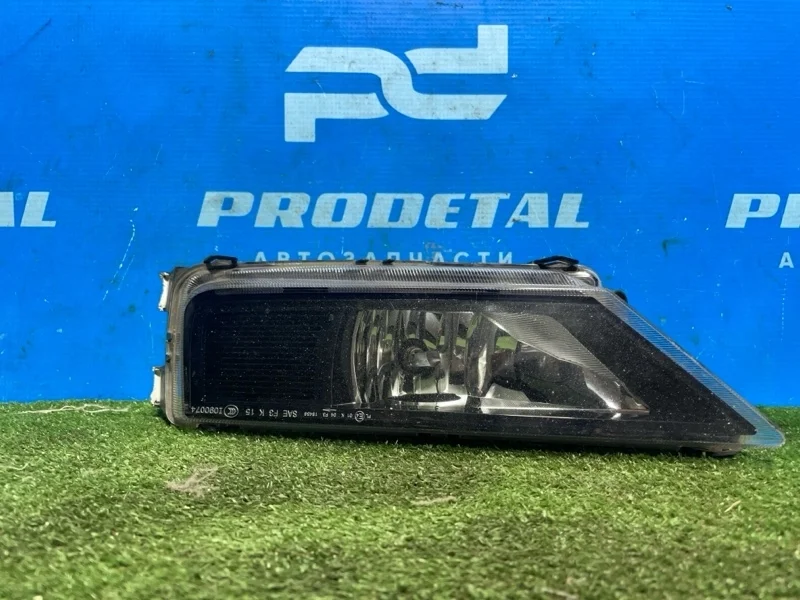 Фара противотуманная передняя левая Volkswagen