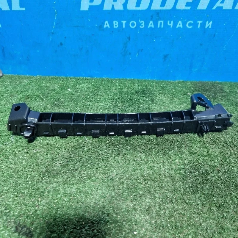 Крепление бампера переднее правое Subaru Impreza