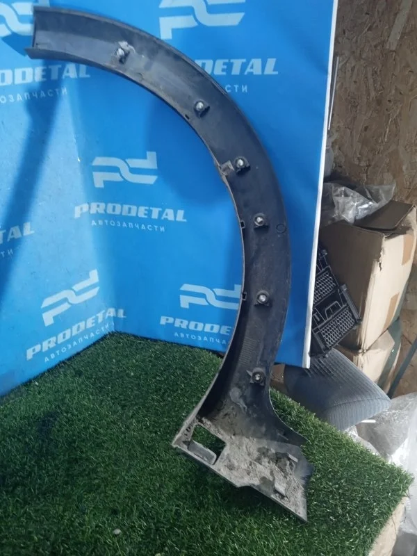 Молдинг крыла задний левый Renault Sandero