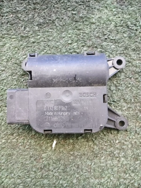 Моторчик отопителя Volkswagen Golf 5 2003-2009