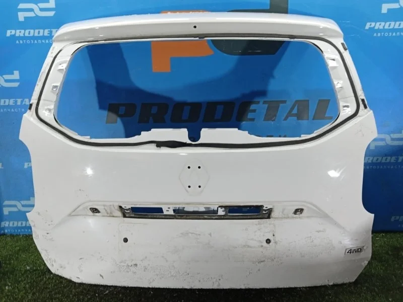 Крышка багажника задняя Renault Duster
