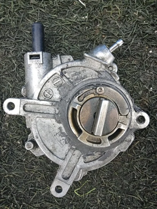 Вакуумный насос Mercedes-Benz E W211 2002-2009