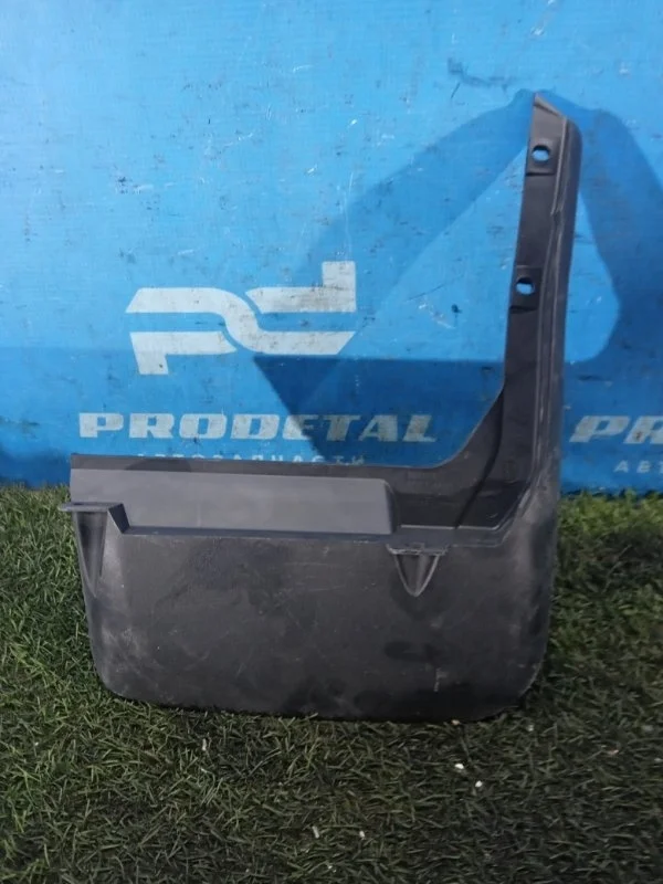 Брызговик Toyota Highlander 2 2007-2013