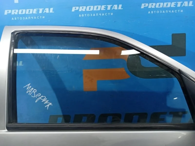 Стекло двери переднее правое Ford Maverick