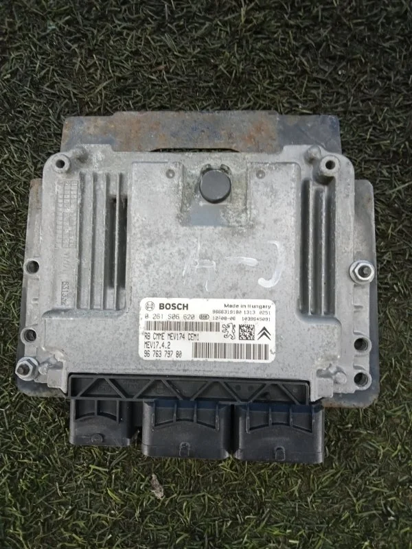 Блок управления двигателем Citroen C4 2011&gt;