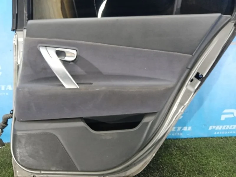 Моторчик стеклоподъемника задний правый Nissan