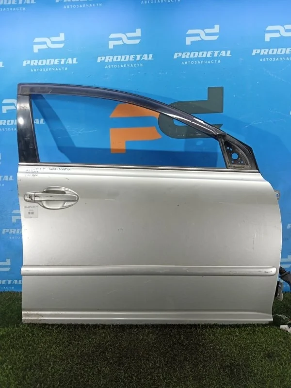 Дверь передняя правая Toyota Avensis 2 2003-2008