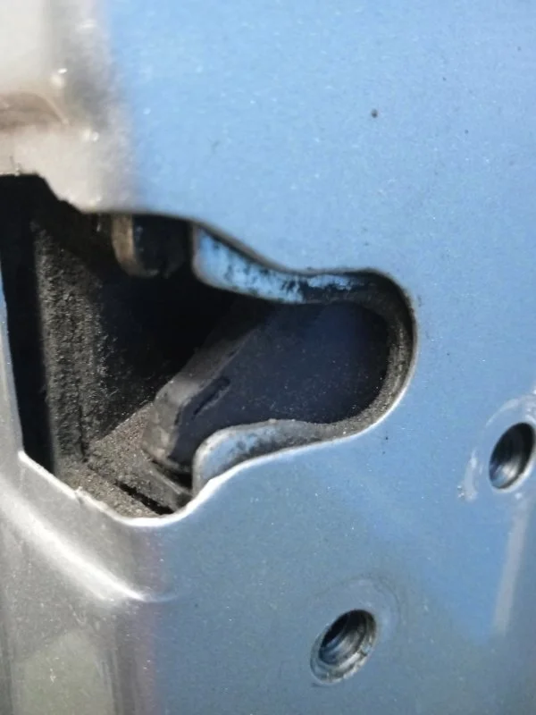 Замок двери передний правый Fiat Albea 2002-2012