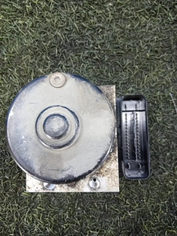 Блок ABS (насос) Volkswagen Golf 4 1997-2012