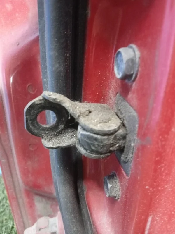 Ограничитель двери передний правый Chevrolet