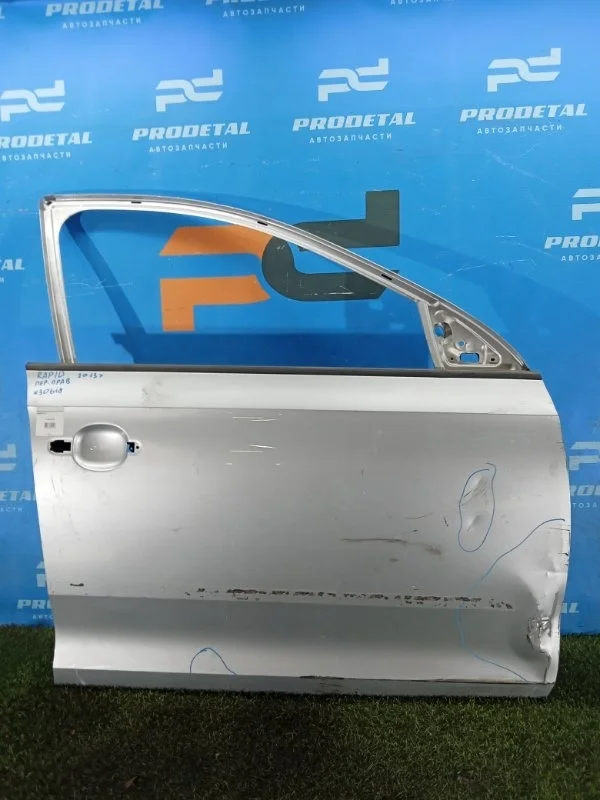 Дверь передняя правая Skoda Rapid 2013&gt;