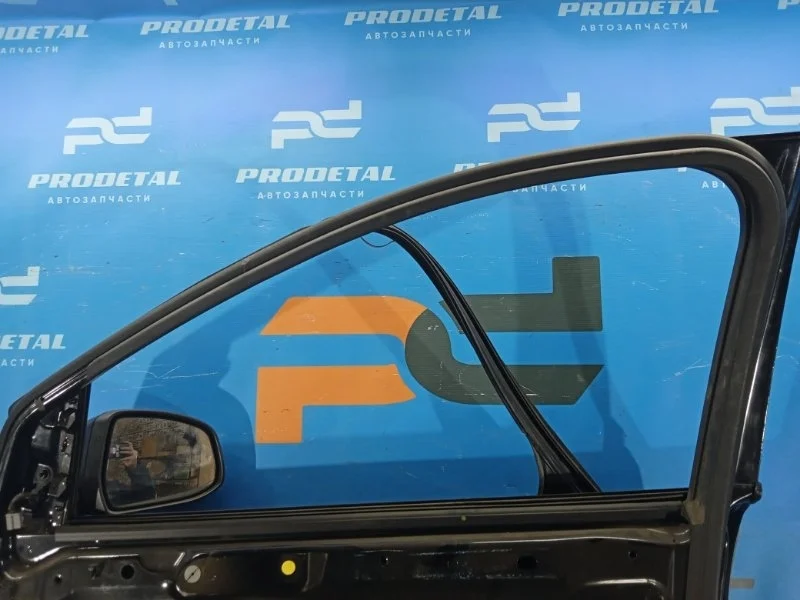 Стекло двери переднее правое Ford Focus 2
