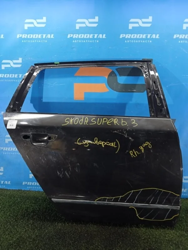 Дверь задняя правая Skoda Superb 2008-2015