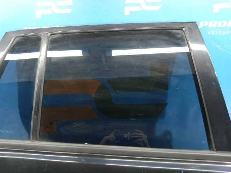 Стекло двери заднее правое Ssang Yong Kyron