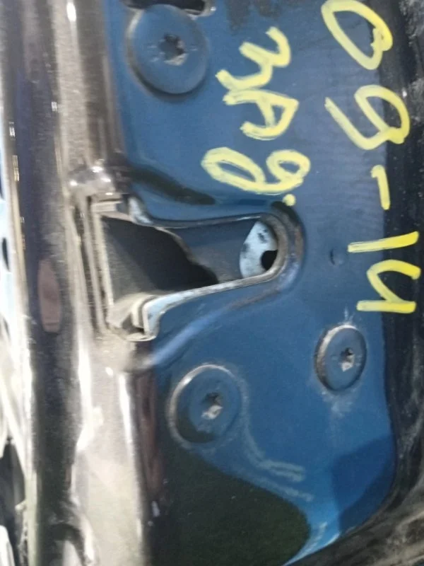 Замок двери задний правый Renault Logan СЕДАН