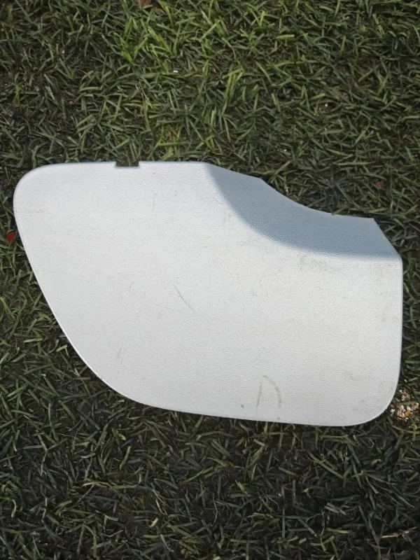 Заглушка буксировочного крюка Renault Duster