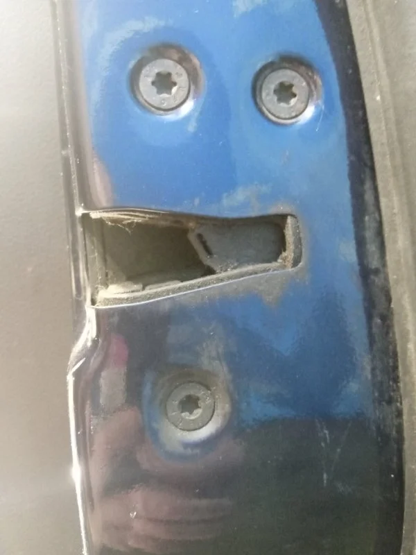 Замок двери задний правый Ford C-MAX 2010-2019