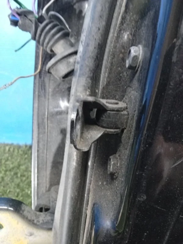 Ограничитель двери задний правый Chevrolet Lacetti